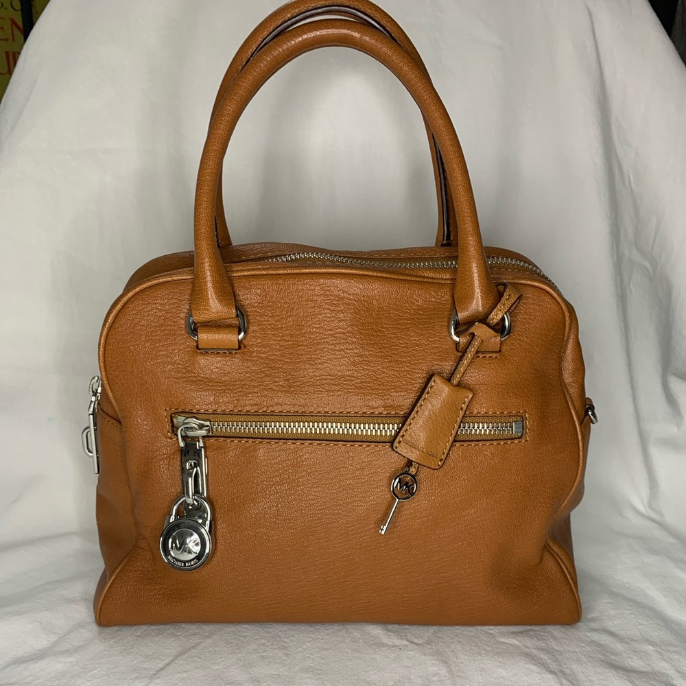 Michael Kors Leather Shoulder Tote Tan